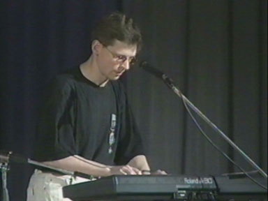 Илья Сандалов - клавишные, фортепиано